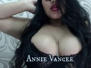 Annie_Vancee