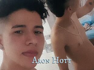 Aron_Hott