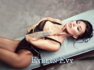 Evelyn_Evy