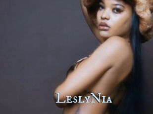 LeslyNia