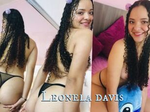 Leonela_davis