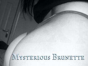 Mysterious_Brunette