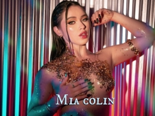 Mia_colin