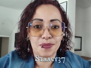 Staacy37